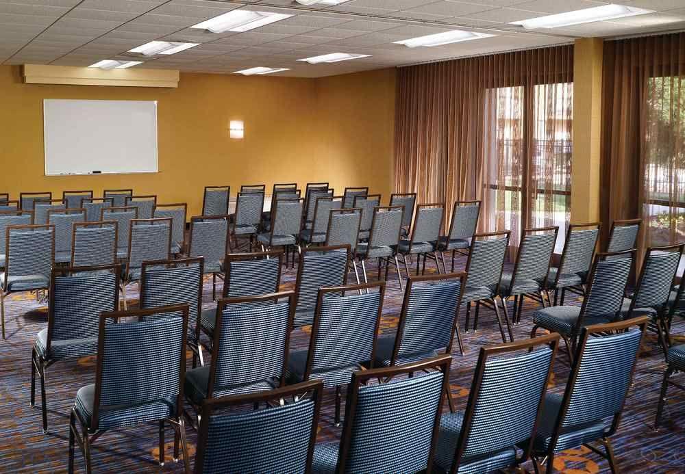 Courtyard By Marriott Atlanta Executive Park/Emory Hotel Druid Hills Ngoại thất bức ảnh
