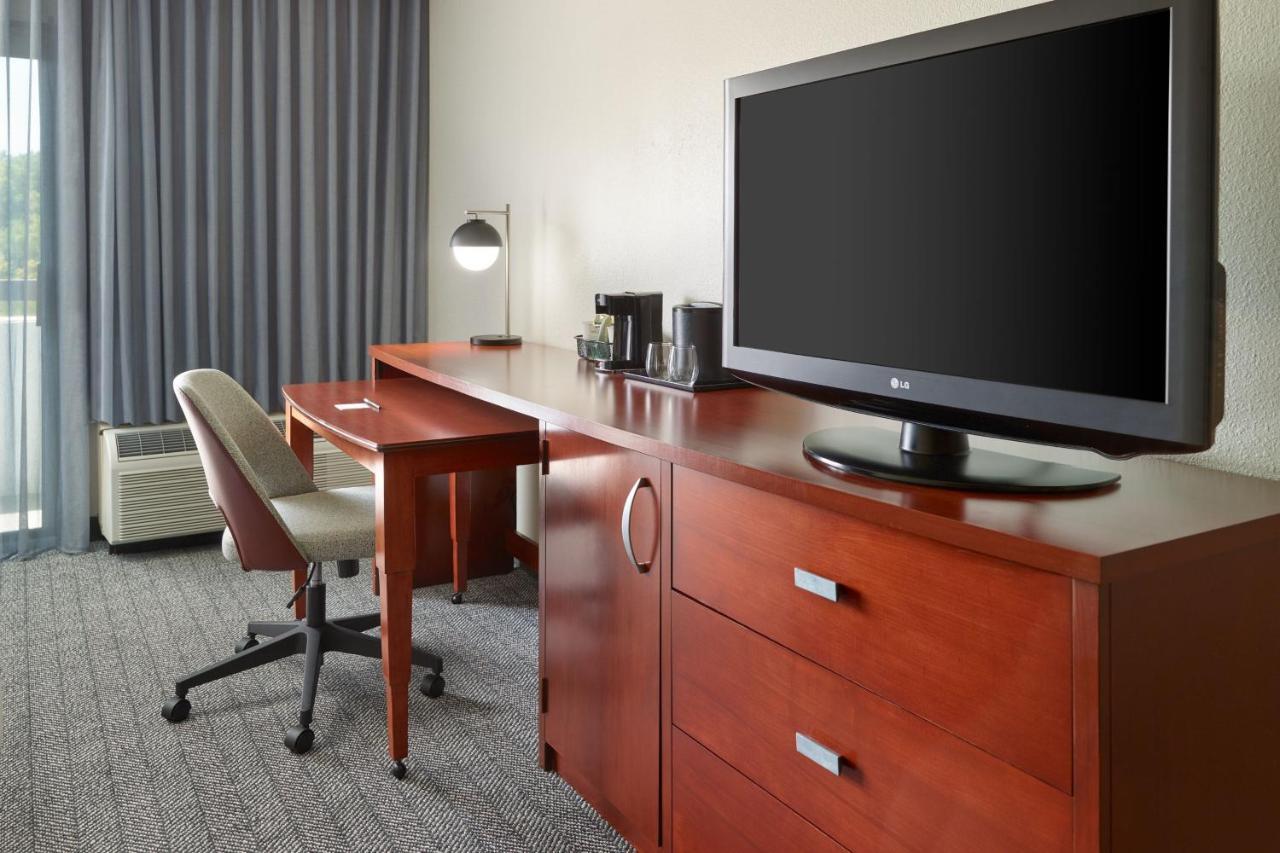 Courtyard By Marriott Atlanta Executive Park/Emory Hotel Druid Hills Ngoại thất bức ảnh