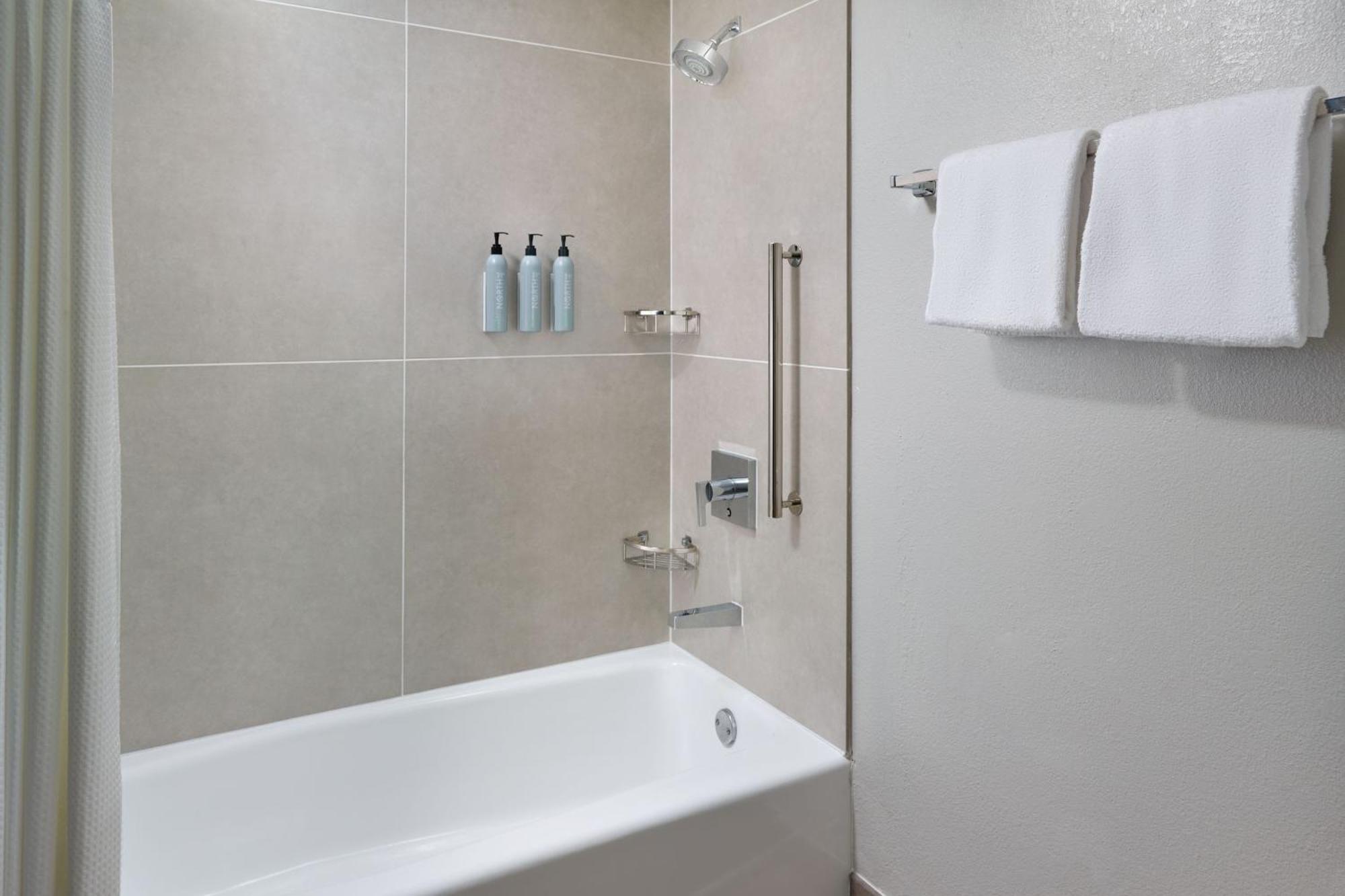 Courtyard By Marriott Atlanta Executive Park/Emory Hotel Druid Hills Ngoại thất bức ảnh
