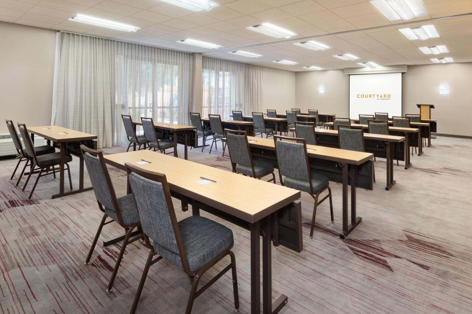 Courtyard By Marriott Atlanta Executive Park/Emory Hotel Druid Hills Ngoại thất bức ảnh