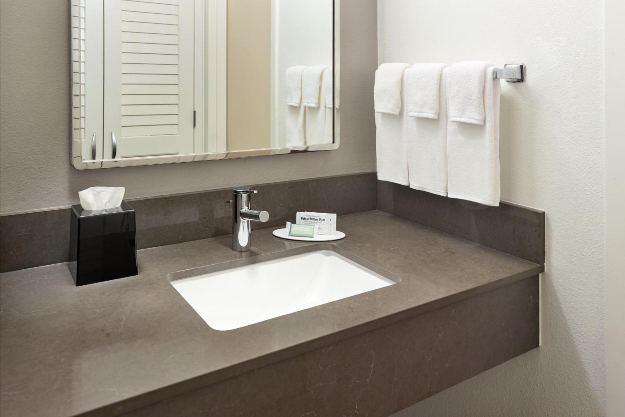 Courtyard By Marriott Atlanta Executive Park/Emory Hotel Druid Hills Ngoại thất bức ảnh