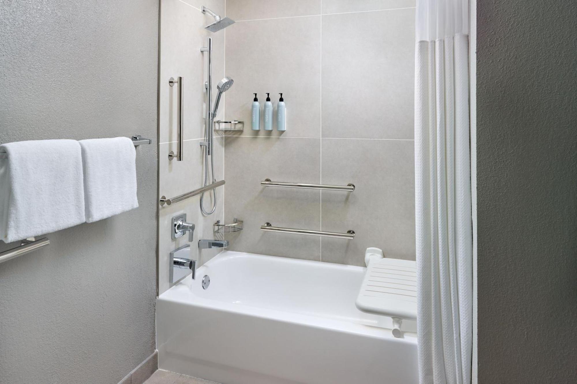 Courtyard By Marriott Atlanta Executive Park/Emory Hotel Druid Hills Ngoại thất bức ảnh