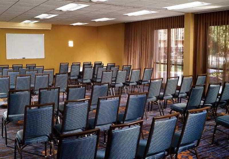Courtyard By Marriott Atlanta Executive Park/Emory Hotel Druid Hills Ngoại thất bức ảnh